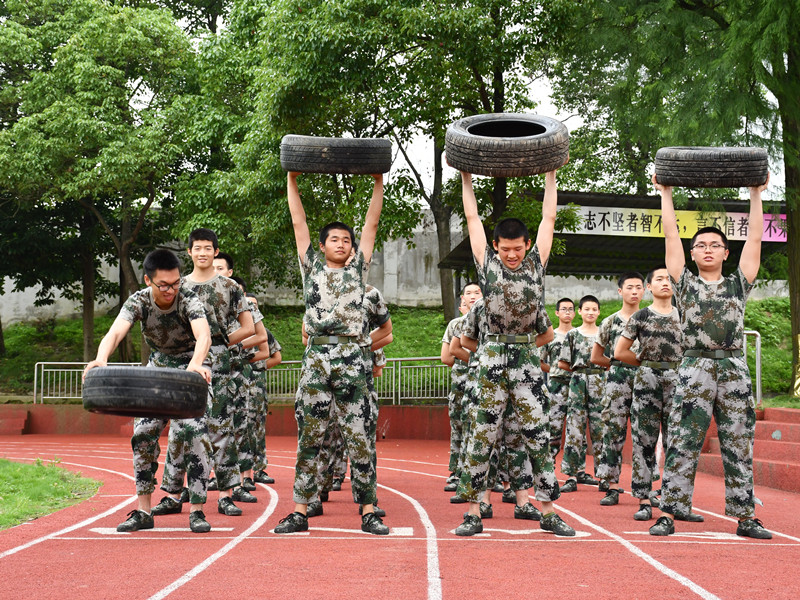 特训学校,叛逆孩子学校,厌学孩子学校