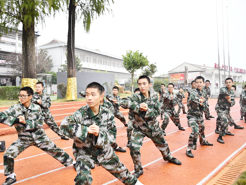 素质教育学校,特训学校,青少年特训学校